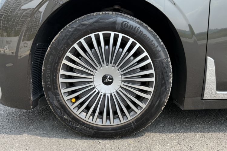 Used VOYAH Dream 2025 EV Four-Wheel Drive Prestige Kunpeng Edition Exterior 8