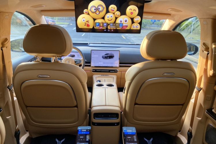 Used VOYAH Dream 2025 PHEV Four-Wheel-Drive Flagship Version – Qiankun Edition Interior 5