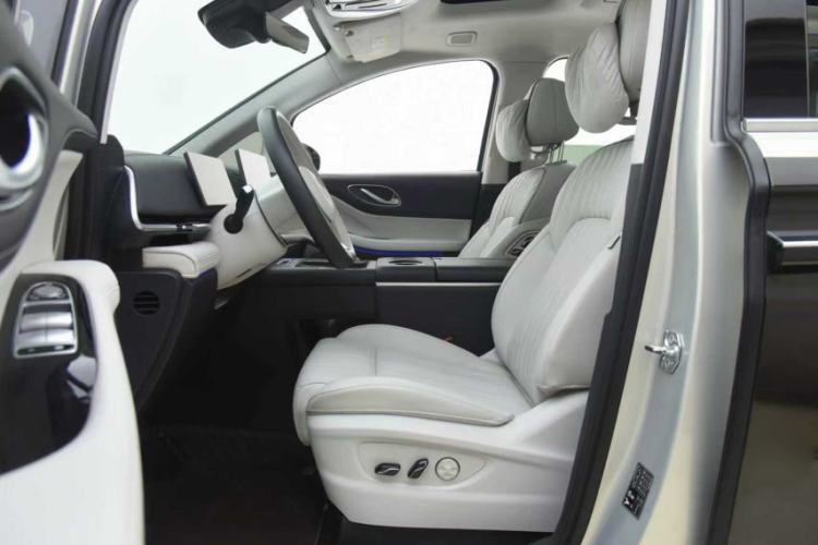 Used VOYAH Dream 2025 PHEV Four-Wheel-Drive Flagship Version – Qiankun Edition Interior 7