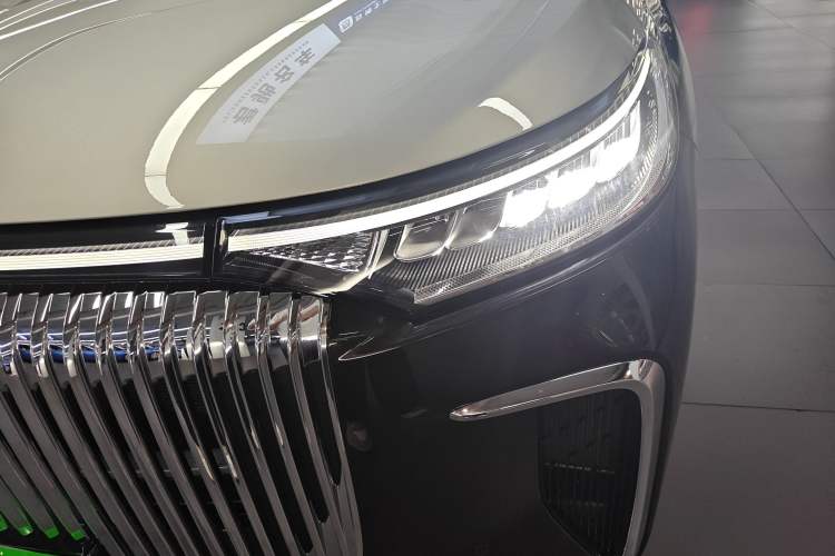 Used VOYAH Dream 2025 PHEV Four-Wheel-Drive Flagship Version – Qiankun Edition Left Front Headlight