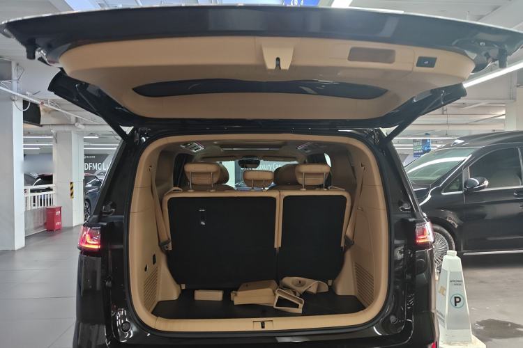 Used VOYAH Dream 2025 PHEV Four-Wheel-Drive Flagship Version – Qiankun Edition Trunk
