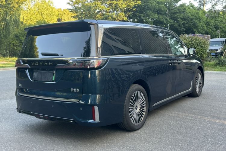 Used VOYAH Dream 2025 PHEV Four-Wheel Drive Prestige Kunpeng Edition Exterior 2