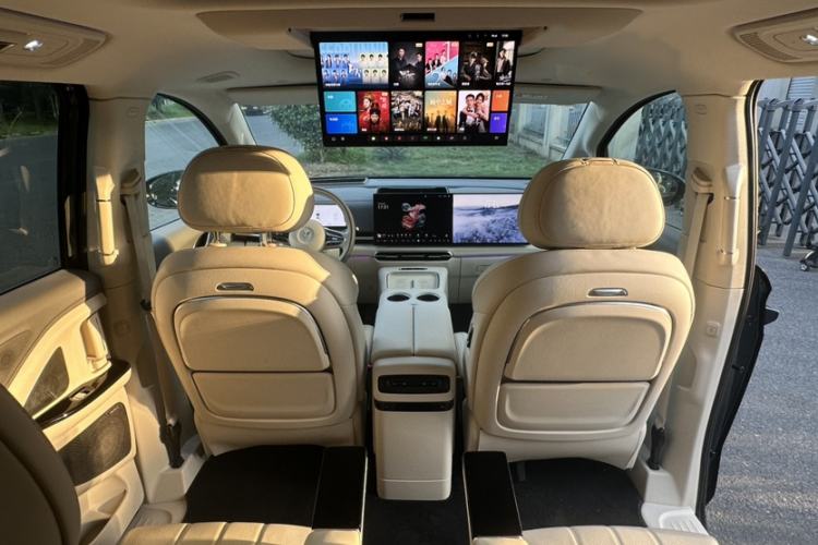 Used VOYAH Dream 2025 PHEV Four-Wheel Drive Prestige Kunpeng Edition Interior 10