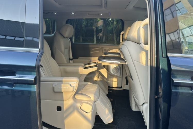 Used VOYAH Dream 2025 PHEV Four-Wheel Drive Prestige Kunpeng Edition Interior 8