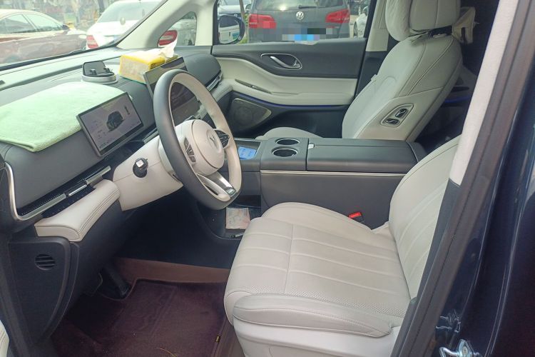 Used VOYAH Dream 2025 PHEV Four-Wheel Drive Prestige Qiankun Edition Left Front Seat