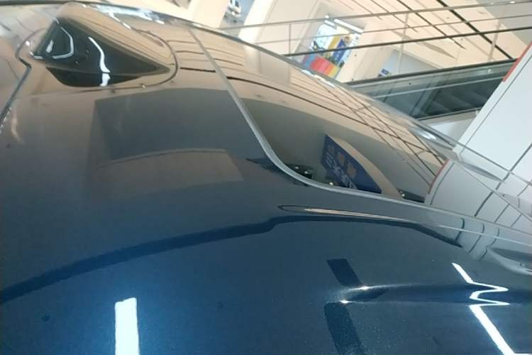 Used VOYAH Dream 2025 PHEV Four-Wheel-Drive Flagship Version – Qiankun Edition Roof