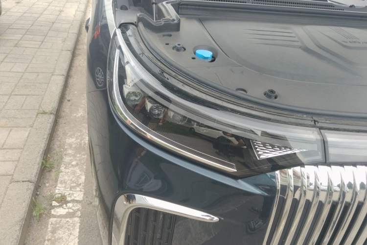 Used VOYAH Dream 2025 PHEV Four-Wheel-Drive Flagship Version – Qiankun Edition Right Front Headlight