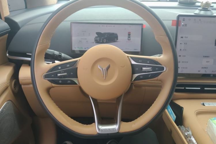 Used VOYAH Dream 2025 PHEV Four-Wheel-Drive Flagship Version – Qiankun Edition Steering Wheel