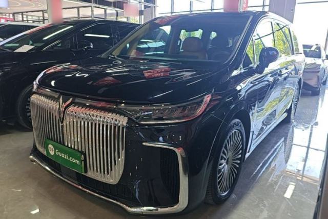 Used VOYAH Dream 2025 PHEV Four-Wheel Drive Prestige Kunpeng Edition