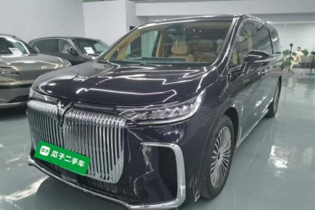 Ojetý VOYAH Dream 2025 PHEV Four-Wheel-Drive Flagship Kunpeng Edition