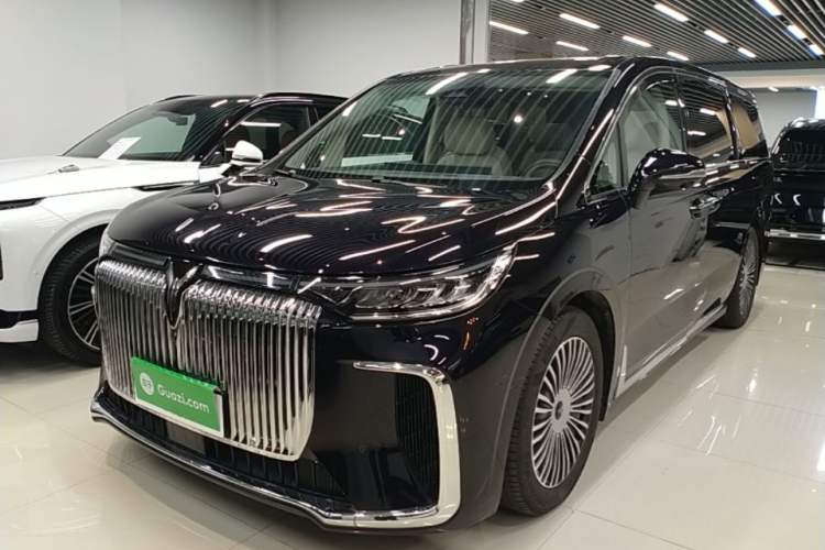 VOYAH Dream 2025 PHEV Four-Wheel-Drive Flagship Kunpeng Edition