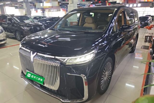 Used VOYAH Dream 2025 PHEV Four-Wheel Drive Prestige Kunpeng Edition