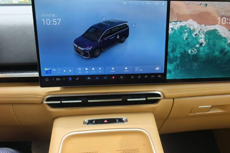 Used VOYAH Dream 2025 PHEV Four-Wheel-Drive Flagship Kunpeng Edition Audio And AC Panel