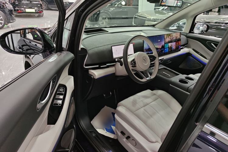 Used VOYAH Dream 2025 PHEV Four-Wheel Drive Prestige Kunpeng Edition Driver Seat