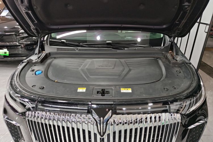 Used VOYAH Dream 2025 PHEV Four-Wheel Drive Prestige Kunpeng Edition Engine Bay