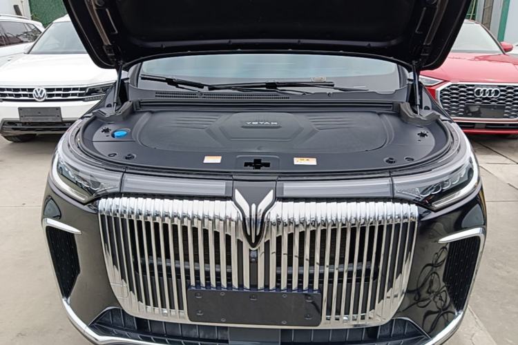 Used VOYAH Dream 2025 PHEV Four-Wheel Drive Excellence Qiankun Edition Engine Bay