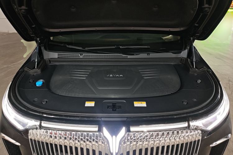 Used VOYAH Dream 2025 PHEV Four-Wheel Drive Prestige Kunpeng Edition Engine Bay