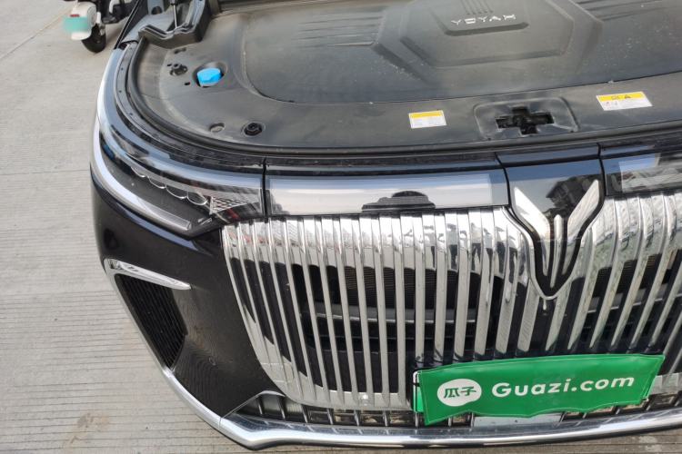 Used VOYAH Dream 2025 PHEV Four-Wheel Drive Prestige Kunpeng Edition Engine Bay Right