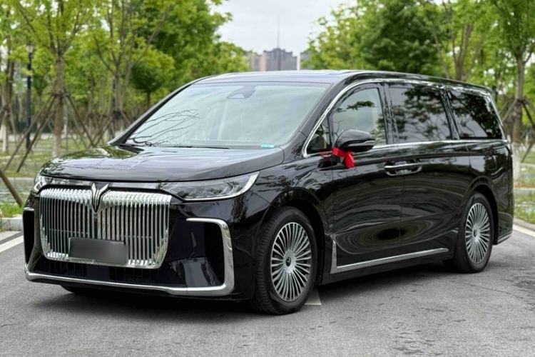 Used VOYAH Dream 2025 PHEV Four-Wheel-Drive Flagship Kunpeng Edition Exterior 2
