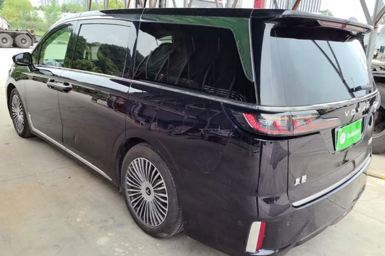 Used VOYAH Dream 2025 PHEV Four-Wheel-Drive Flagship Kunpeng Edition Exterior 2