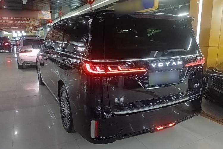 Used VOYAH Dream 2025 PHEV Four-Wheel Drive Prestige Kunpeng Edition Exterior 2