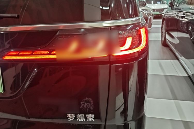 Used VOYAH Dream 2025 PHEV Four-Wheel-Drive Flagship Version – Qiankun Edition Exterior 3