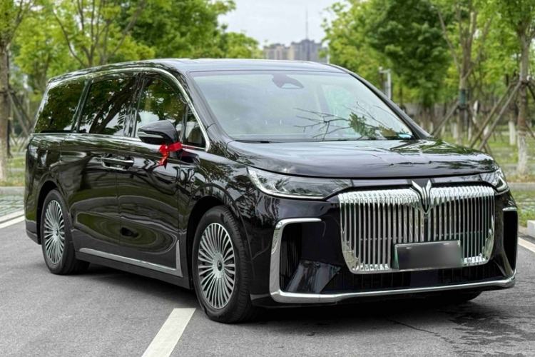 Used VOYAH Dream 2025 PHEV Four-Wheel-Drive Flagship Kunpeng Edition Exterior 4