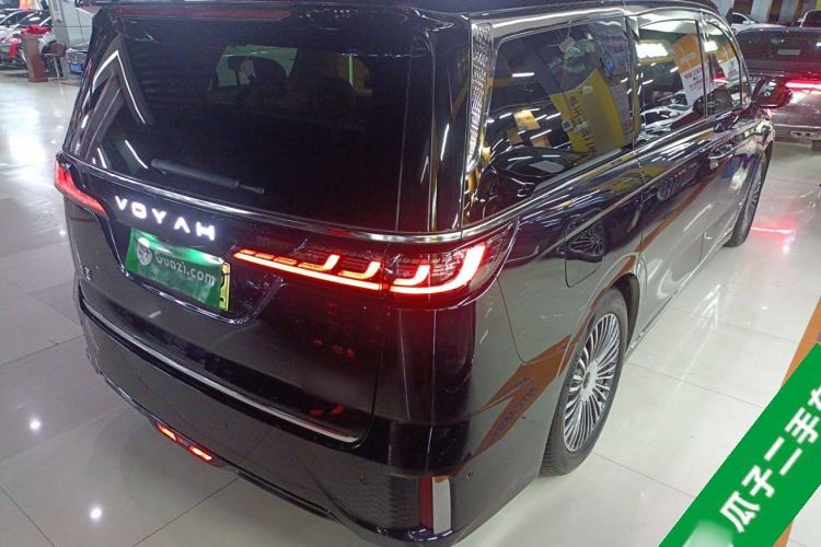Used VOYAH Dream 2025 PHEV Four-Wheel-Drive Flagship Kunpeng Edition Exterior 5