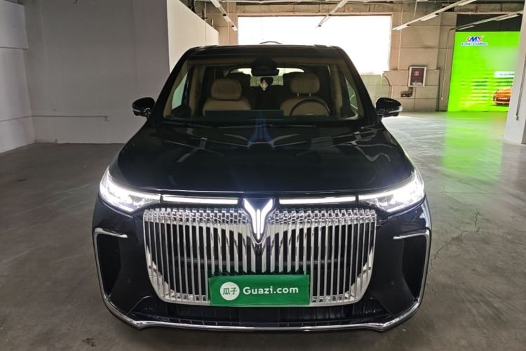 Used VOYAH Dream 2025 PHEV Four-Wheel Drive Prestige Kunpeng Edition Front