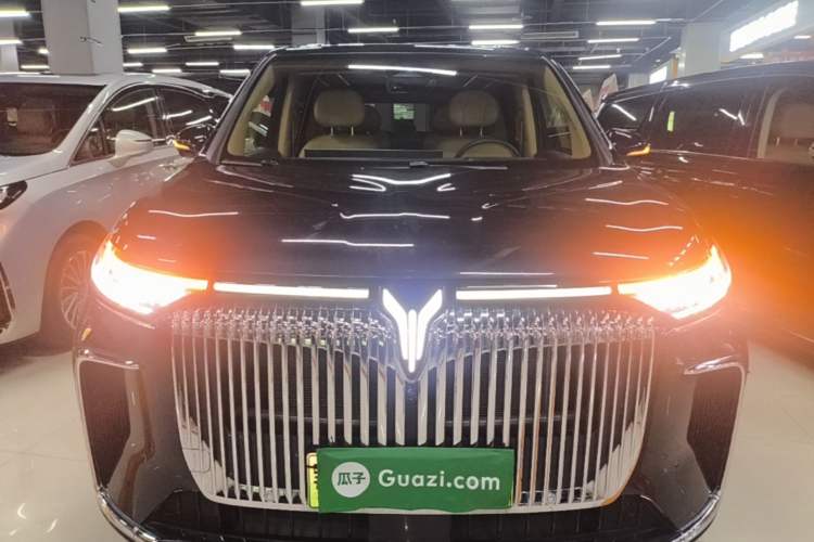 Used VOYAH Dream 2025 PHEV Four-Wheel Drive Prestige Kunpeng Edition Front