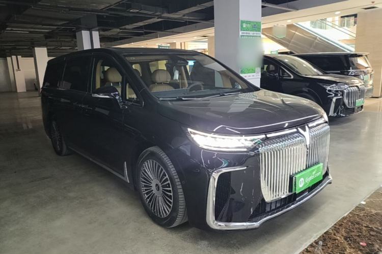 Used VOYAH Dream 2025 PHEV Four-Wheel-Drive Flagship Kunpeng Edition Front Right 45 Deg