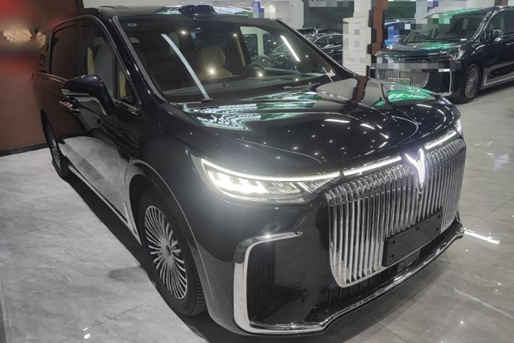 Used VOYAH Dream 2025 PHEV Four-Wheel Drive Excellence Qiankun Edition Front Right 45 Deg