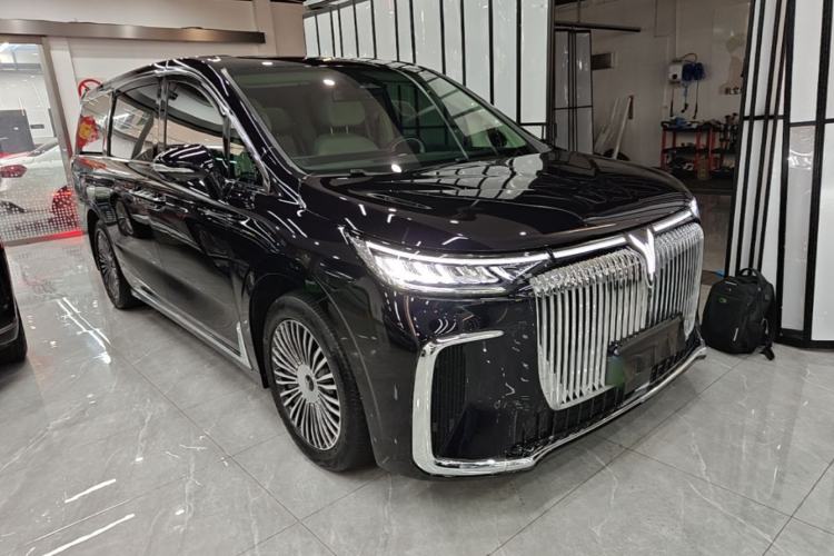 Used VOYAH Dream 2025 PHEV Four-Wheel Drive Prestige Kunpeng Edition Front Right 45 Deg