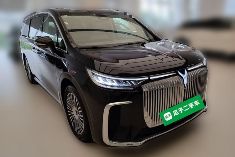 Used VOYAH Dream 2025 PHEV Four-Wheel-Drive Flagship Kunpeng Edition Front Right 45 Deg