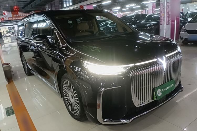 Used VOYAH Dream 2025 PHEV Four-Wheel Drive Prestige Kunpeng Edition Front Right 45 Deg