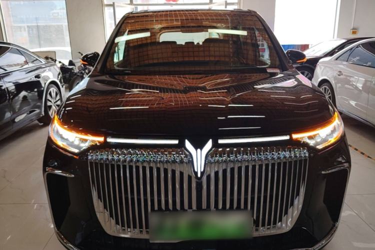 Used VOYAH Dream 2025 PHEV Four-Wheel-Drive Flagship Kunpeng Edition Front