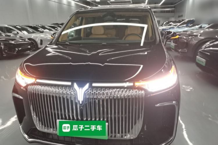 Used VOYAH Dream 2025 PHEV Four-Wheel Drive Prestige Kunpeng Edition Front