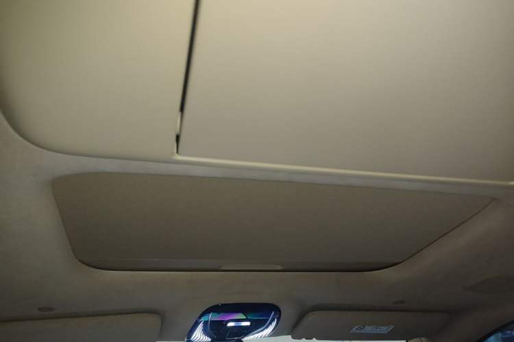 Used VOYAH Dream 2025 PHEV Four-Wheel-Drive Flagship Kunpeng Edition Headliner