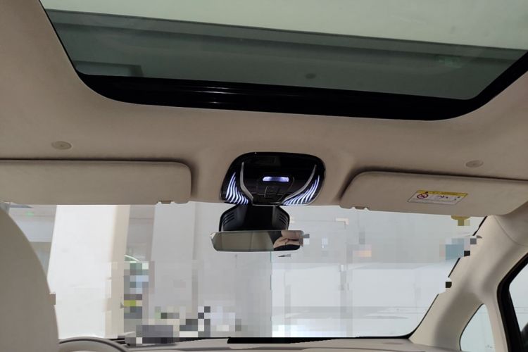Used VOYAH Dream 2025 PHEV Four-Wheel-Drive Flagship Kunpeng Edition Headliner