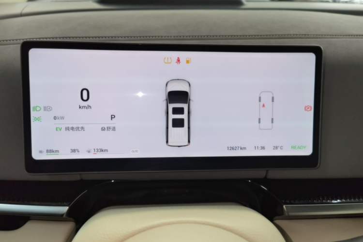 Used VOYAH Dream 2025 PHEV Four-Wheel Drive Prestige Kunpeng Edition Instrument Cluster