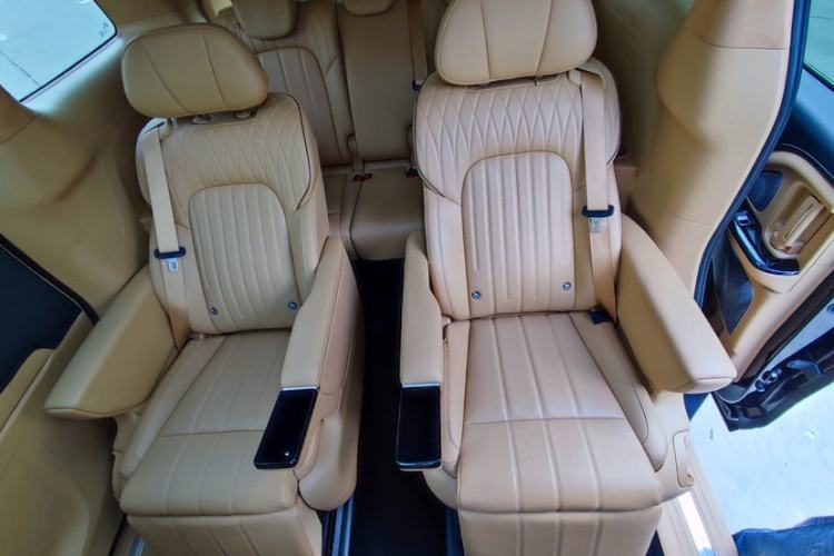 Used VOYAH Dream 2025 PHEV Four-Wheel Drive Prestige Kunpeng Edition Interior 10