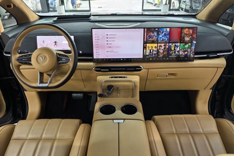 Used VOYAH Dream 2025 PHEV Four-Wheel-Drive Flagship Kunpeng Edition Interior 3