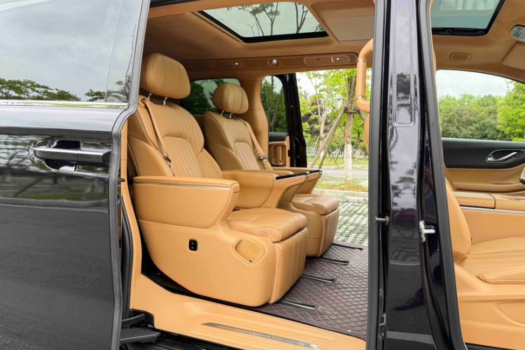 Used VOYAH Dream 2025 PHEV Four-Wheel-Drive Flagship Kunpeng Edition Interior 8