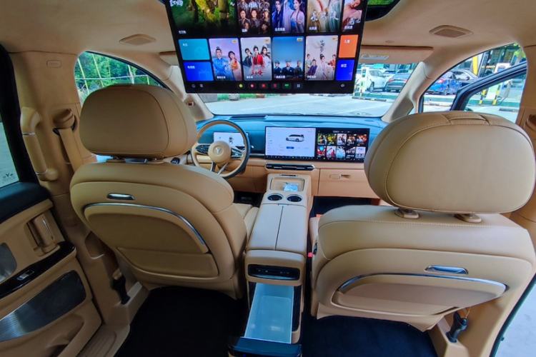 Used VOYAH Dream 2025 PHEV Four-Wheel Drive Prestige Kunpeng Edition Interior 8