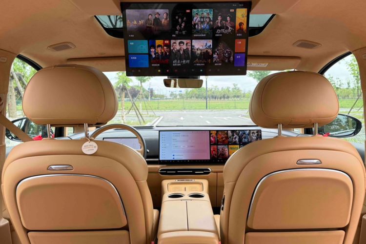 Used VOYAH Dream 2025 PHEV Four-Wheel-Drive Flagship Kunpeng Edition Interior 9