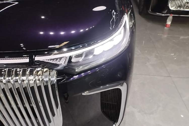 Used VOYAH Dream 2025 PHEV Four-Wheel-Drive Flagship Kunpeng Edition Left Front Headlight