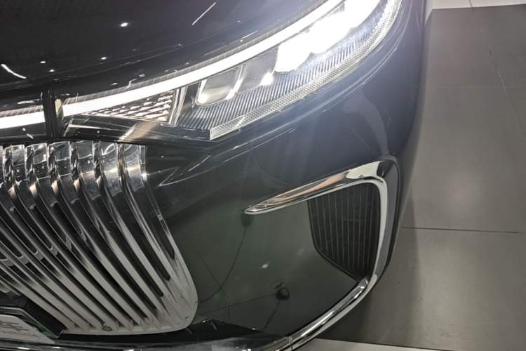 Used VOYAH Dream 2025 PHEV Four-Wheel-Drive Flagship Version – Qiankun Edition Left Front Headlight
