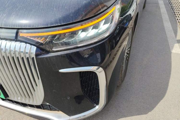 Used VOYAH Dream 2025 PHEV Four-Wheel-Drive Flagship Kunpeng Edition Left Front Headlight