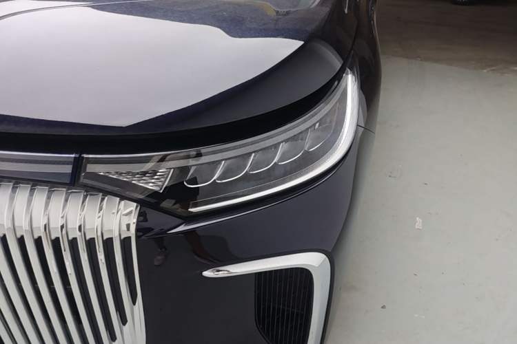 Used VOYAH Dream 2025 PHEV Four-Wheel-Drive Flagship Kunpeng Edition Left Front Headlight