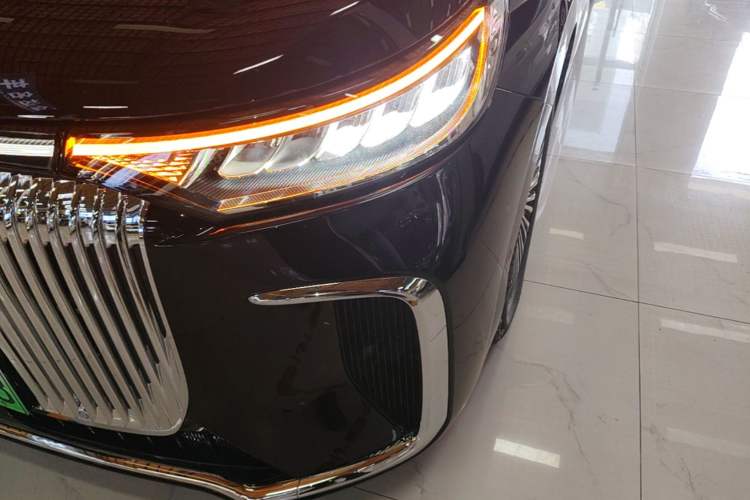 Used VOYAH Dream 2025 PHEV Four-Wheel-Drive Flagship Kunpeng Edition Left Front Headlight